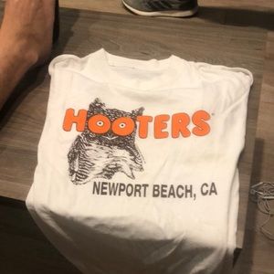 Vintage Hooters T Shirt